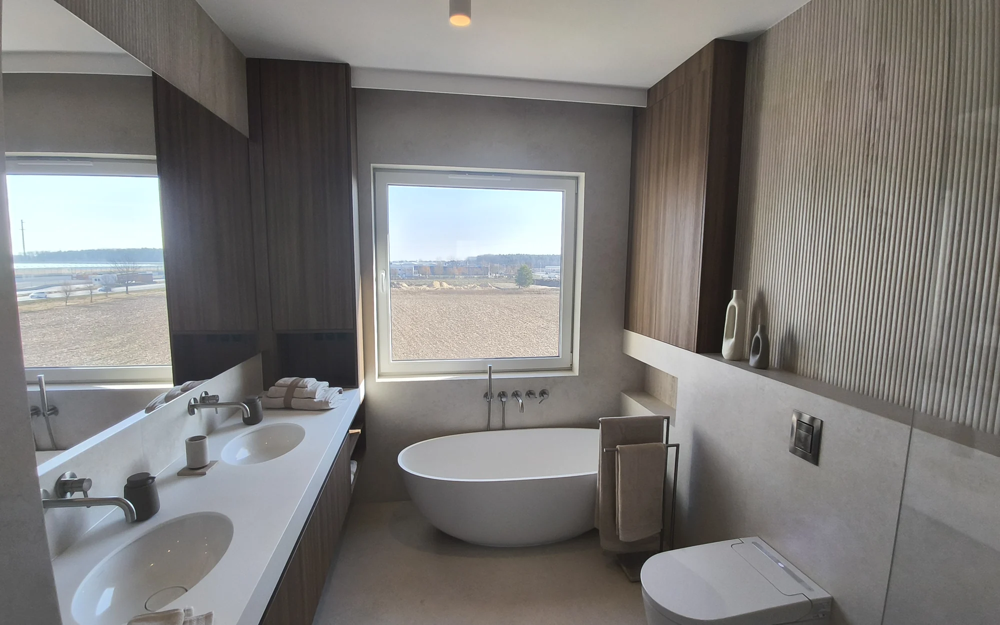 Montaż wyposażenia łazienki. Apartament dwupoziomowy 120 m² w Siechnicach