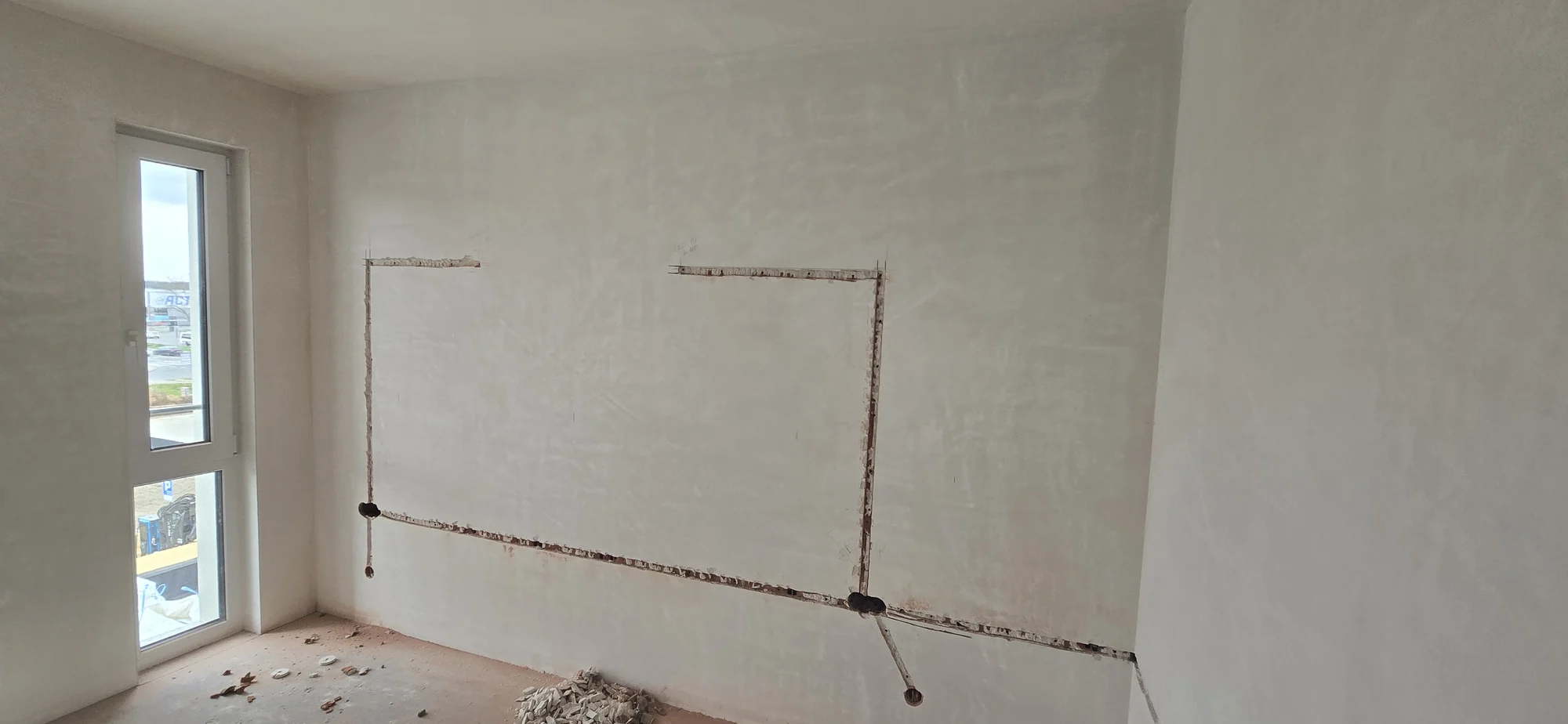 Ściana przed wykończeniem. Mieszkanie 3-pokojowe 52 m² w Siechnicach